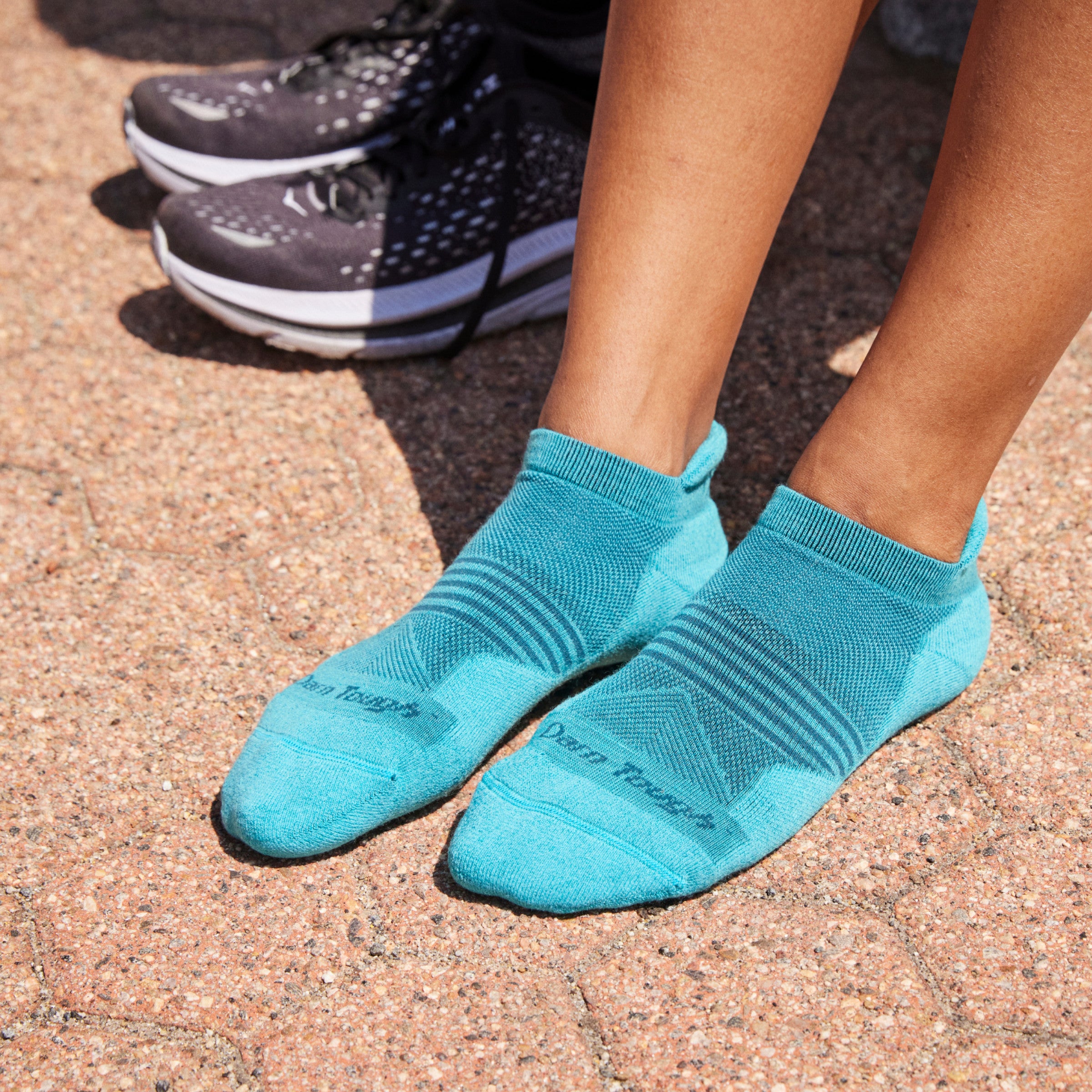 Women's Element No Show Tab Lightweight Running Socks - Image 4