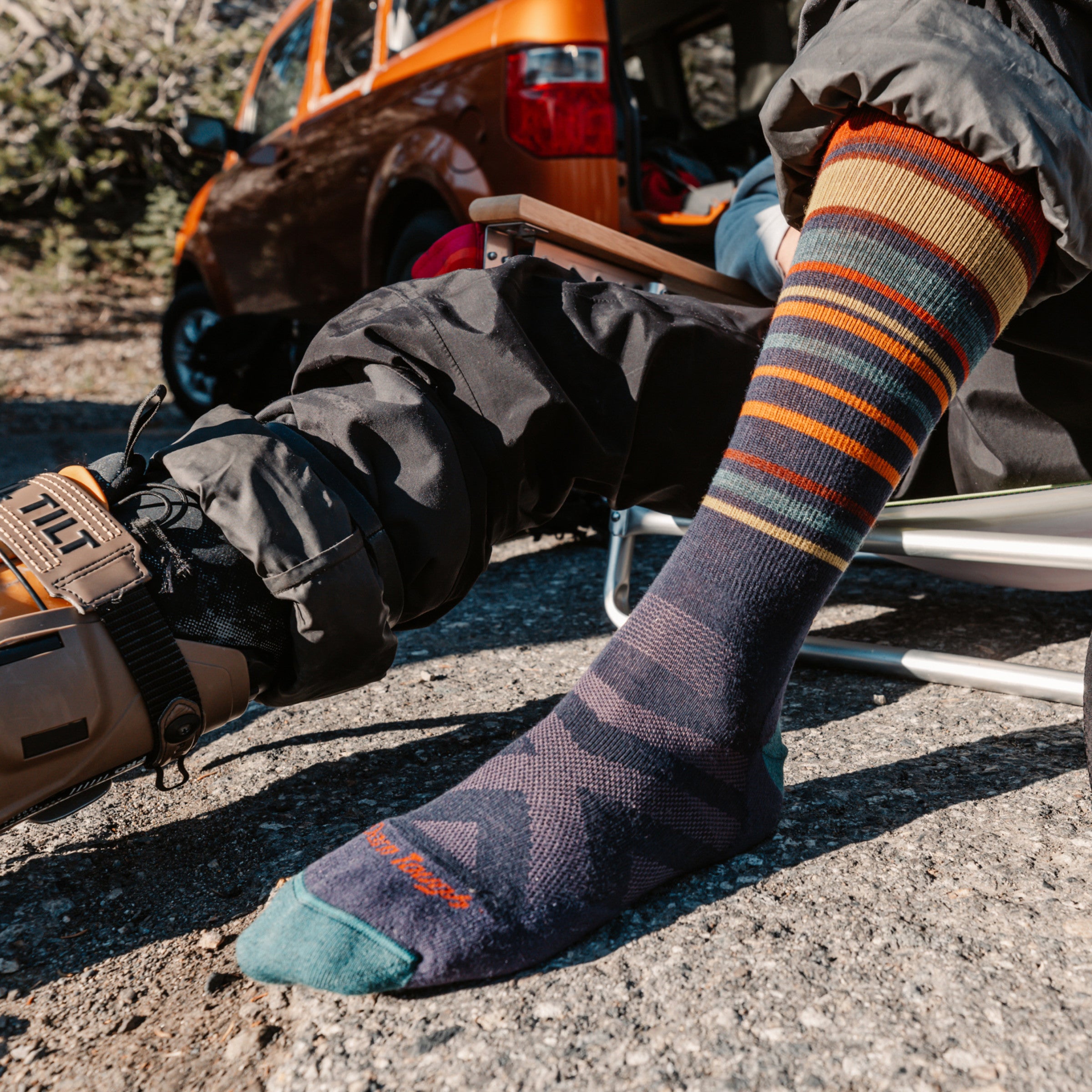Men's Snowpack Over-the-Calf Midweight Ski & Snowboard Socks - Image 5