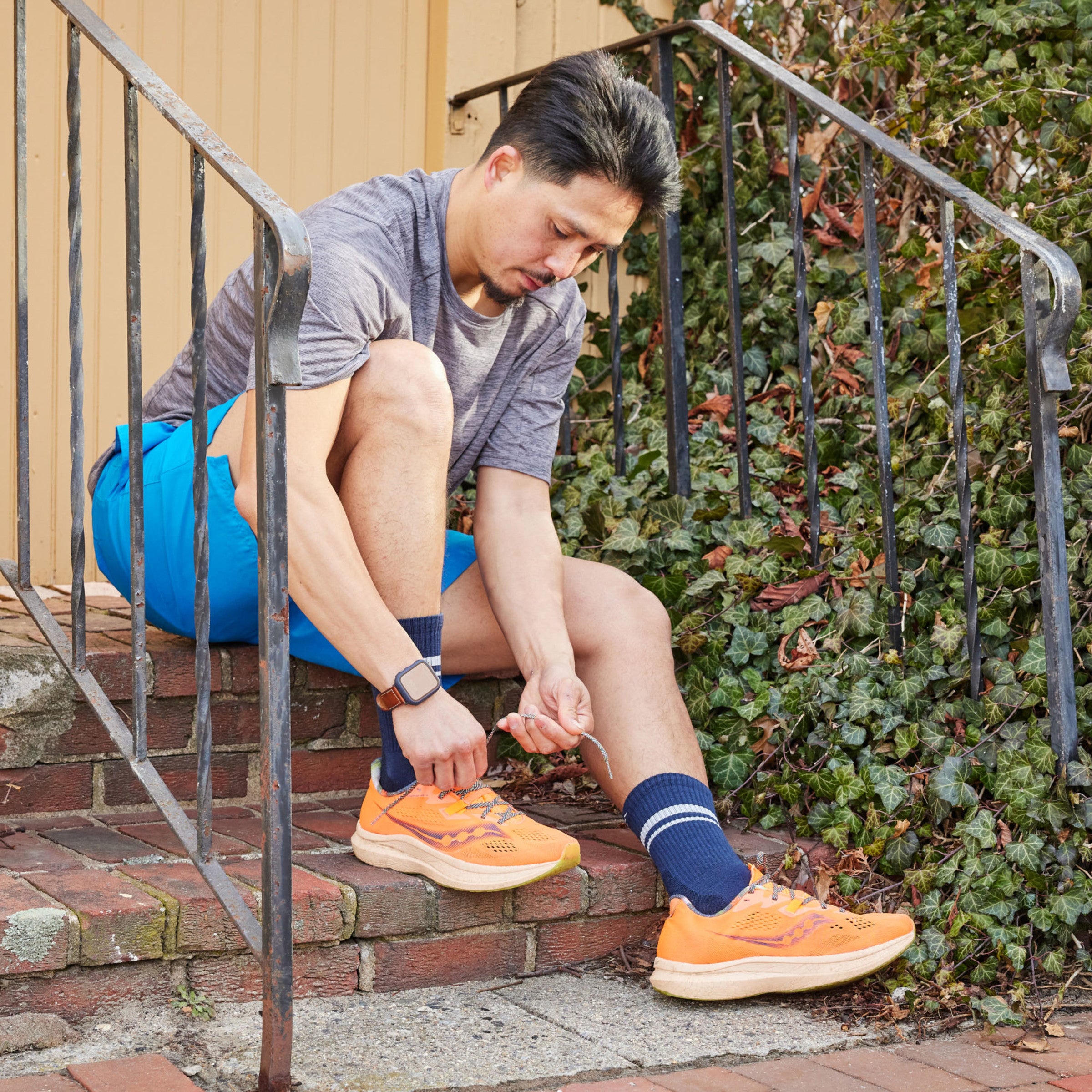Men's Element Micro Crew Lightweight Running Socks - Image 9
