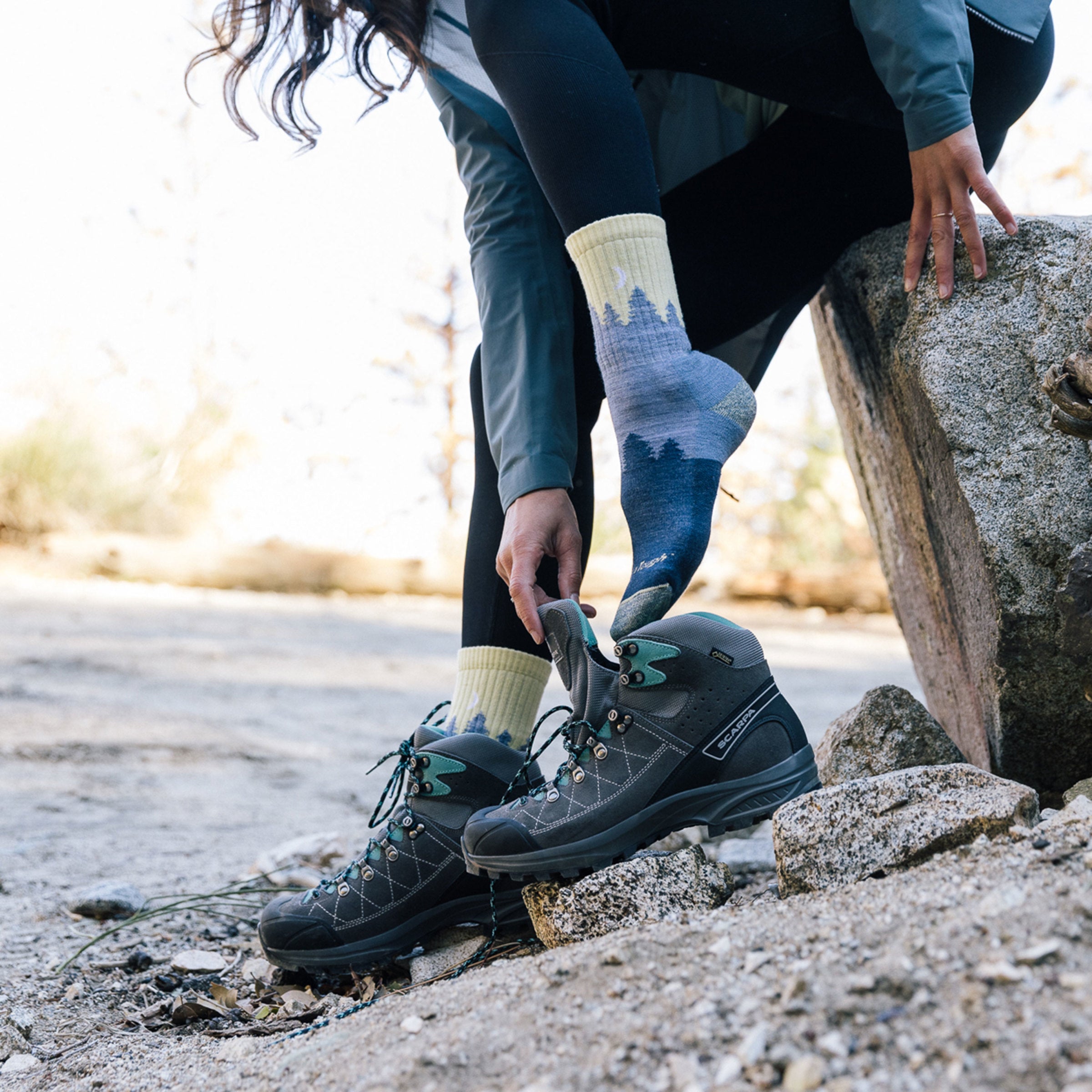 Women's Treeline Micro Crew Midweight Hiking Socks - Image 6