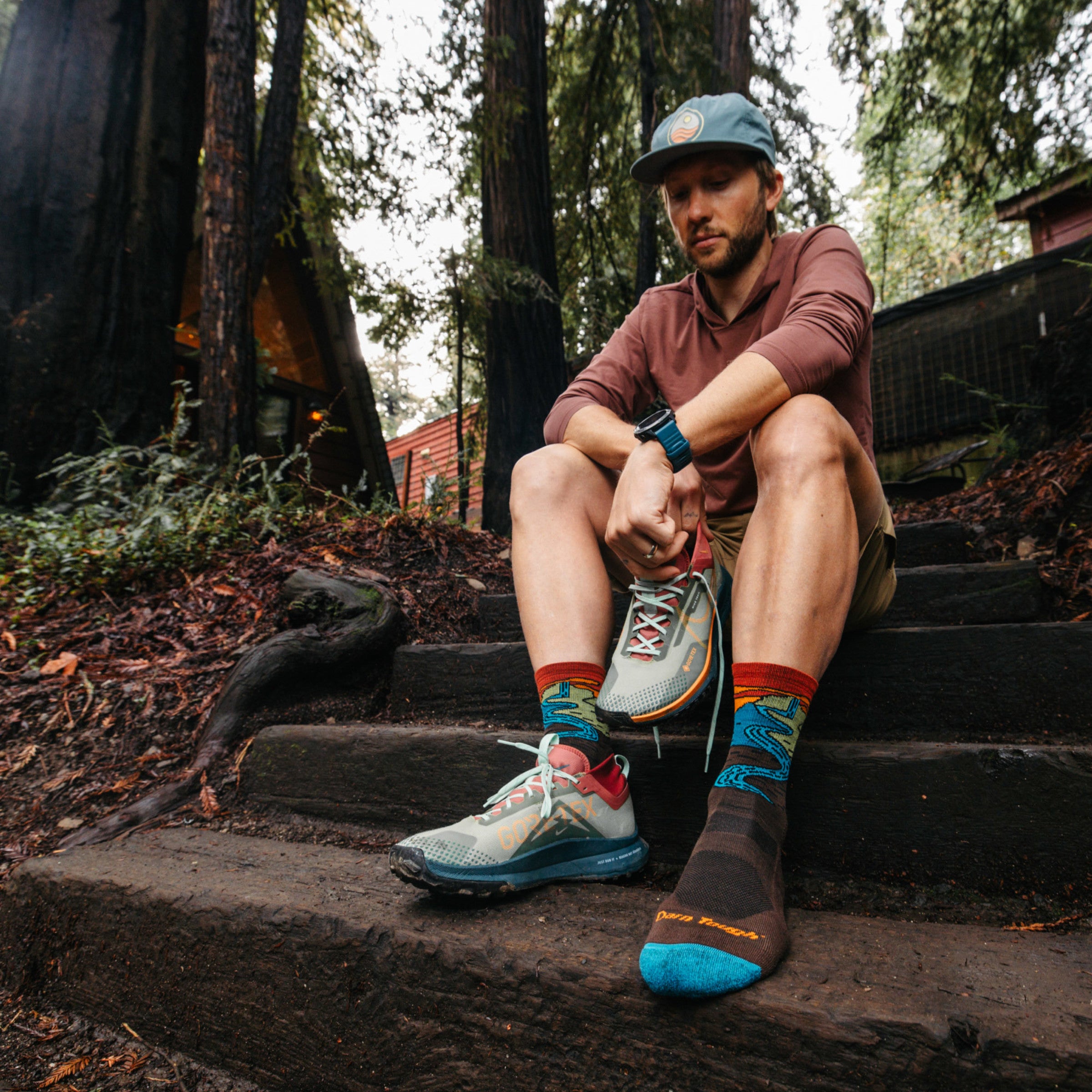Men's Chasing Waterfalls Micro Crew Lightweight Hiking Socks - Image 8
