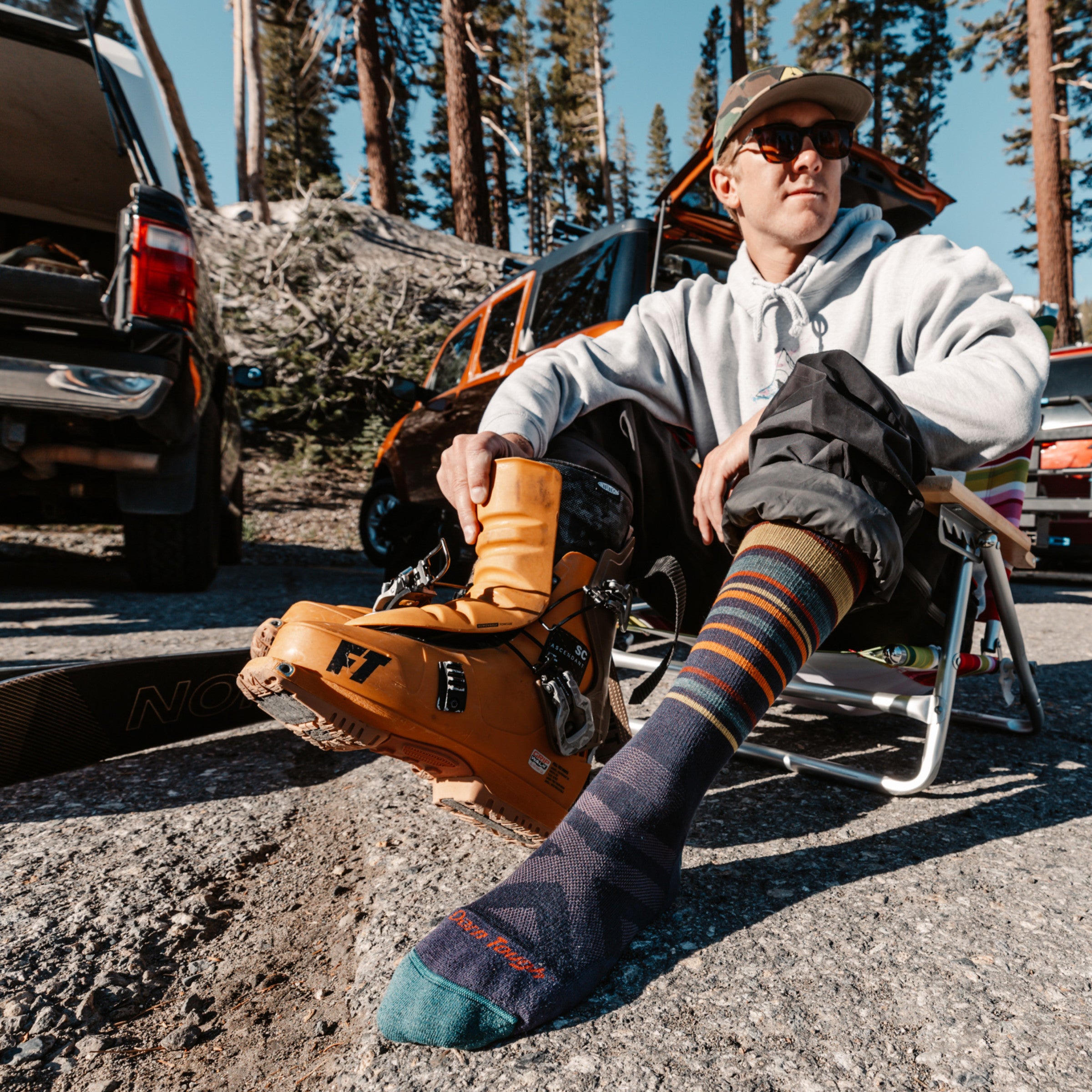 Men's Snowpack Over-the-Calf Midweight Ski & Snowboard Socks - Image 6