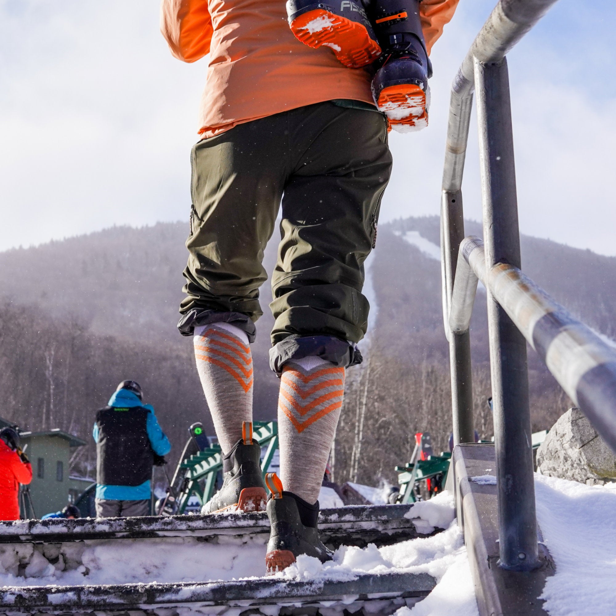 Women's Peaks RFL Over-the-Calf Ultra-Lightweight Ski & Snowboard Socks - Image 8